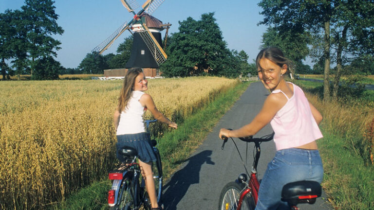 Mit Rad durch Ostfriesland